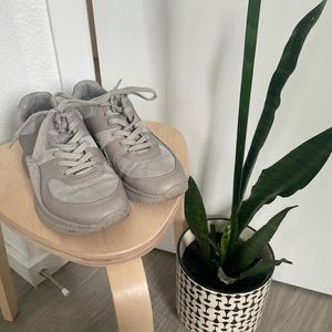 Everlane shoes